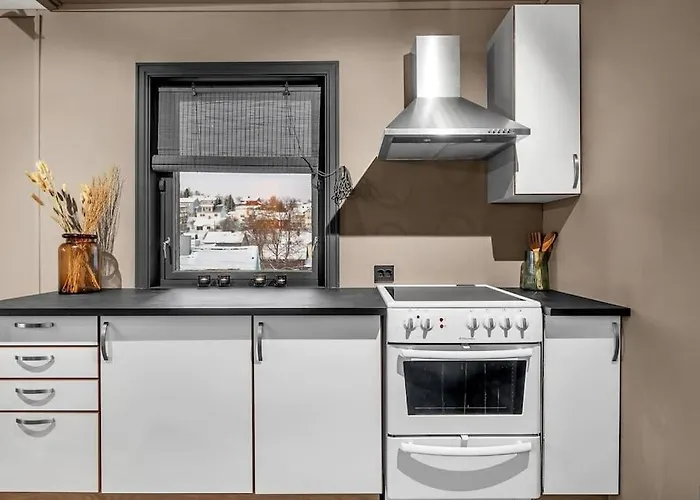 شقة For Groups & Families - Free Parking - Near Centrum *