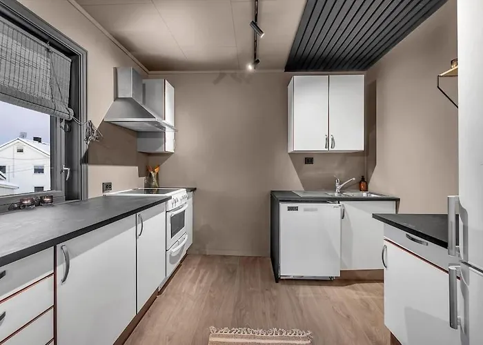 For Groups & Families - Free Parking - Near Centrum *