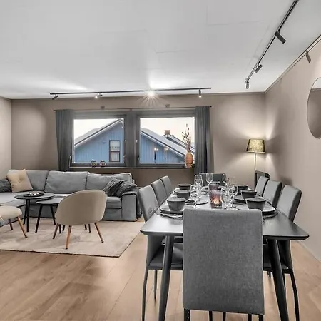 For Groups & Families - Free Parking - Near Centrum Apartment