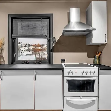 Apartment For Groups & Families - Free Parking - Near Centrum *